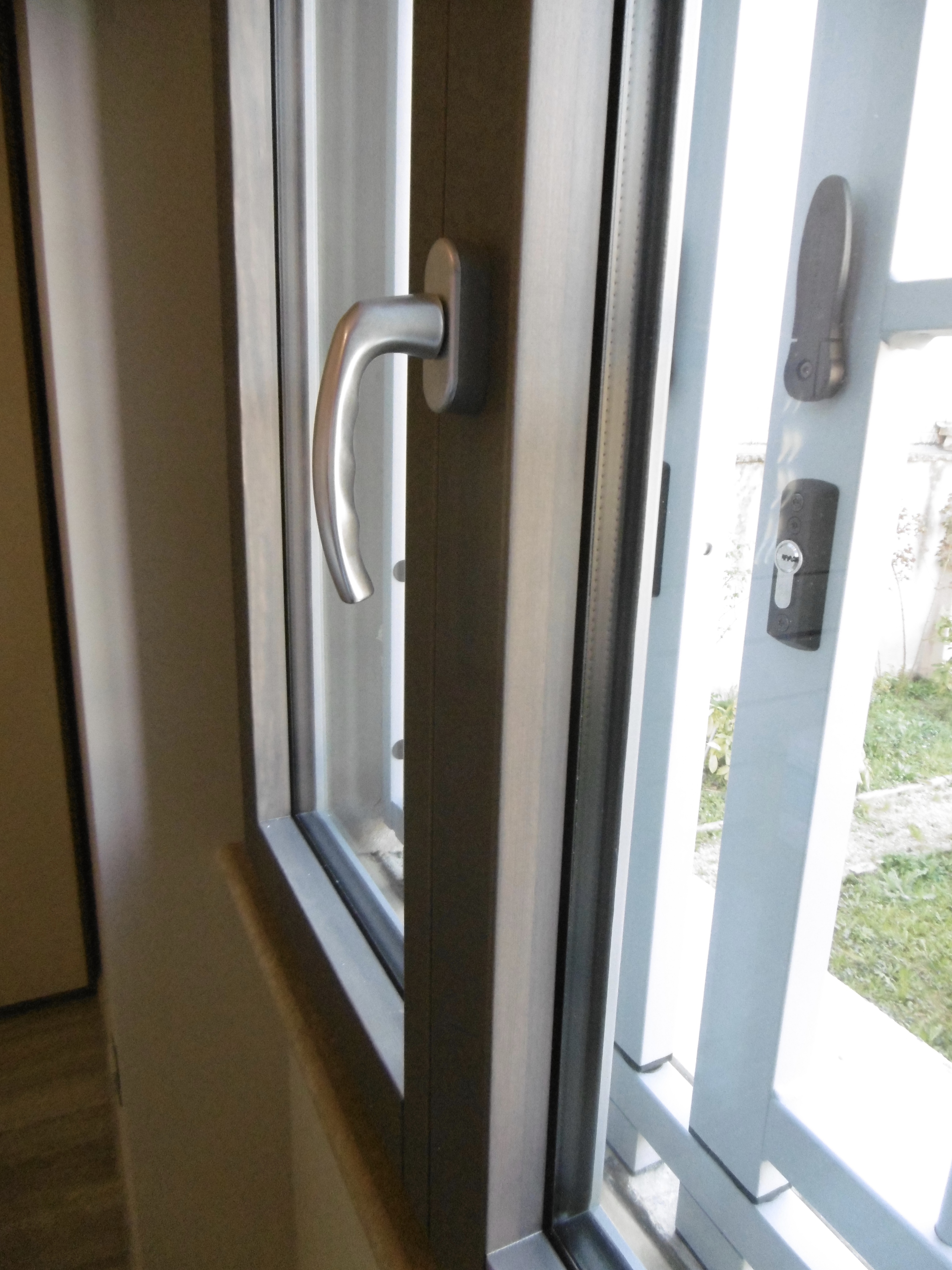 serramenti in alluminio o legno per la vostra abitazione